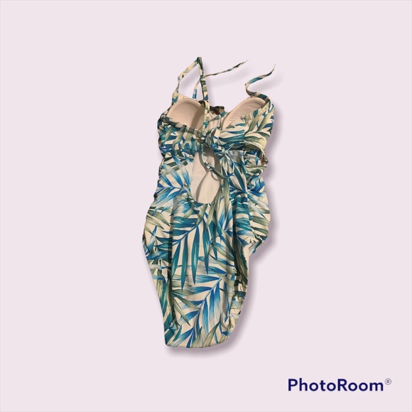 Size 8-10 Time and Tru swimsuit. Worn only once. Excellent condition. - Picture 2 of 4